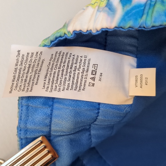 NWT XL Womens Running Short Marbled Swirl Athletic AVIA 16 18 Spandex Shorts 🩵 - Picture 16 of 16